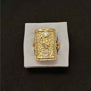 Elegant Gold and Silver Women's Ring
